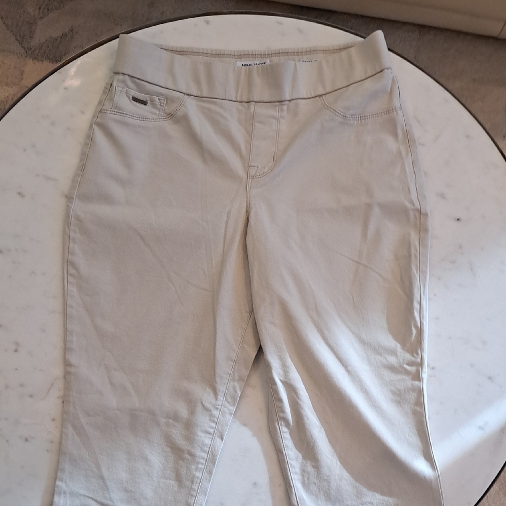 NWOT Nine West Women's Beige Twill Ankle Pants